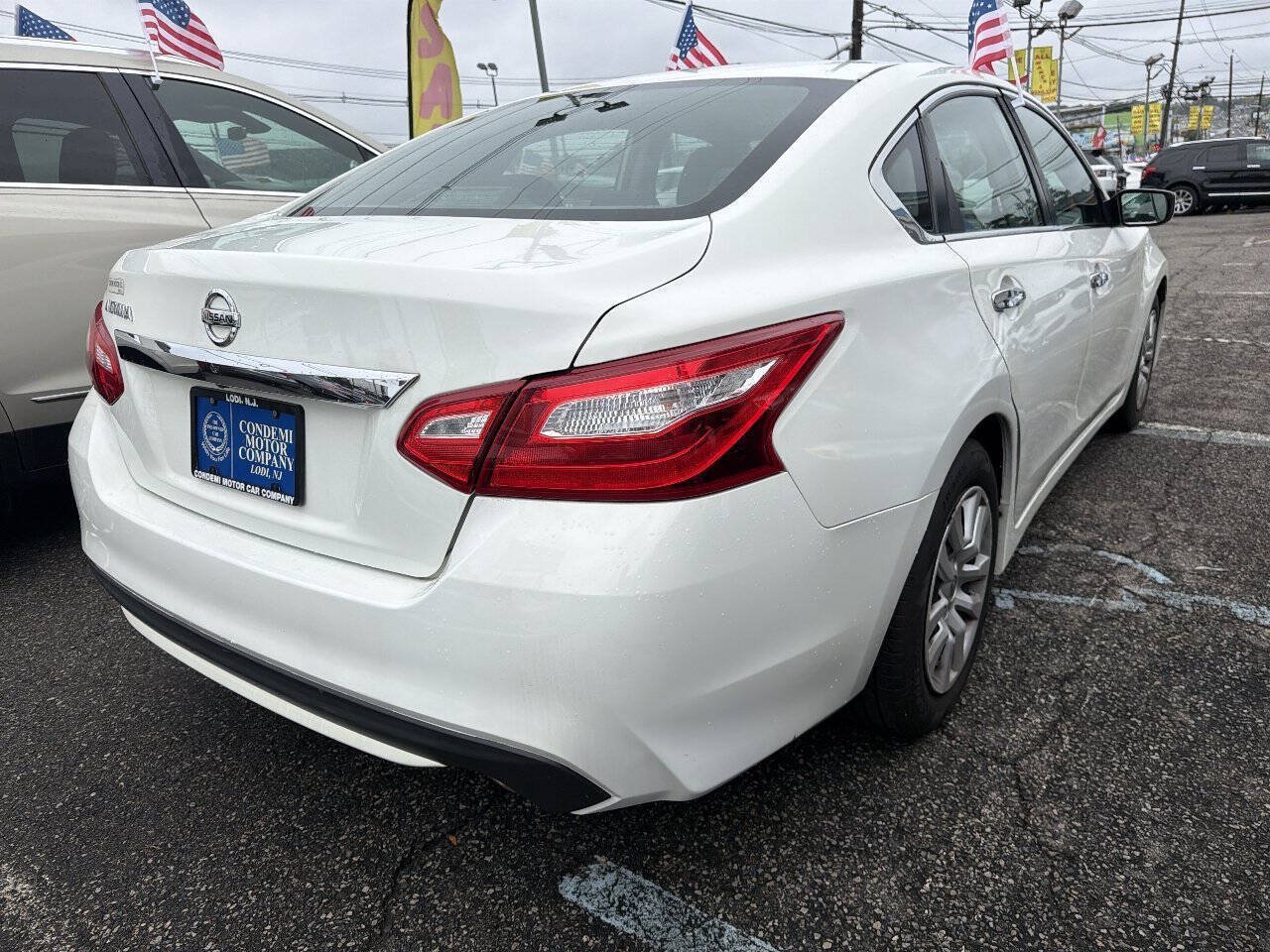 Used 2017 Nissan Altima 2.5 S w/ Power Driver Seat Package FWD image 5