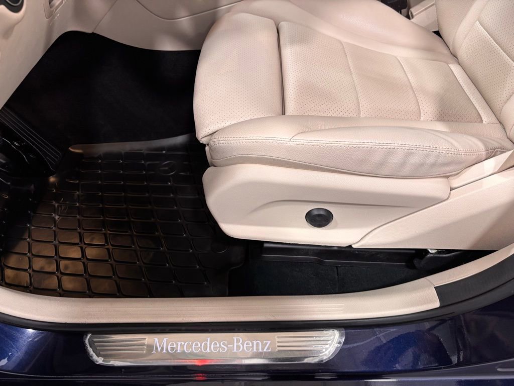 Certified 2022 Mercedes-Benz GLC 300 4MATIC image 12