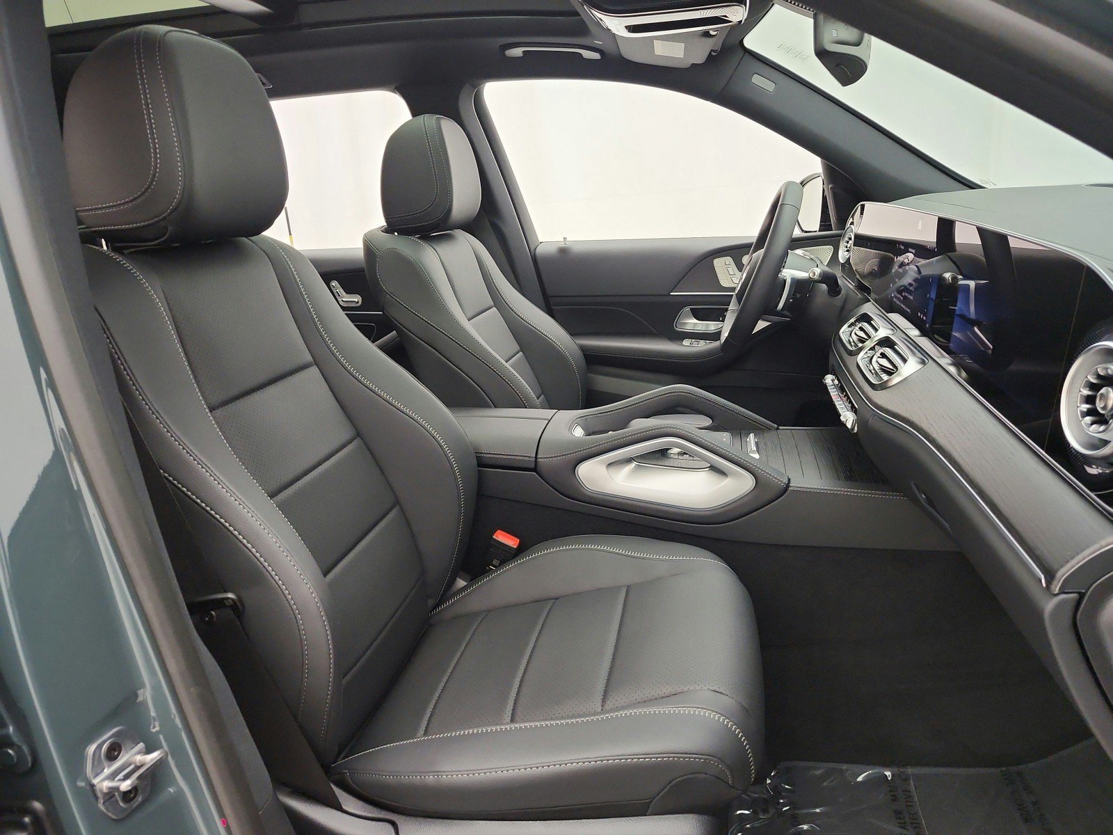 New 2027 Mercedes-Benz GLS 450 4MATIC image 14