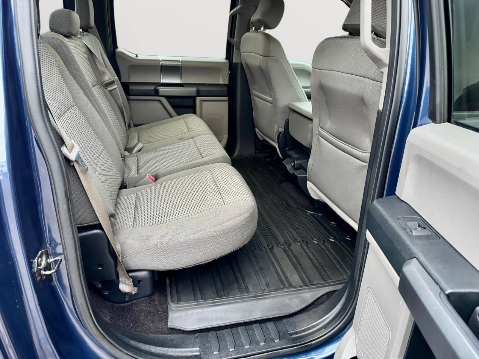 Used 2015 Ford F150 XLT w/ Equipment Group 302A Luxury image 30