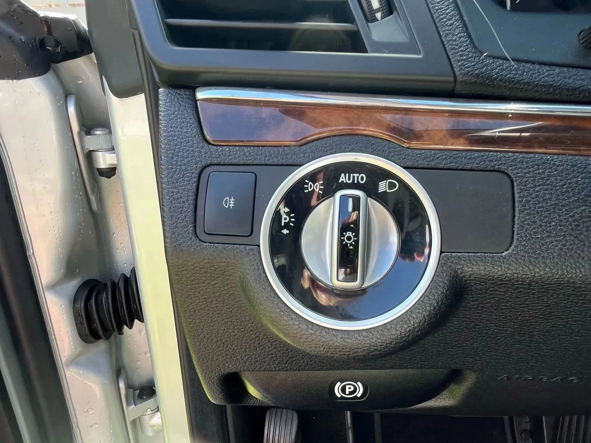 Used 2012 Mercedes-Benz E 350 Cabriolet w/ Premium 1 Launch Pkg image 15