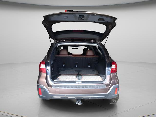 Used 2019 Subaru Outback 2.5i Touring AWD/4WD image 8