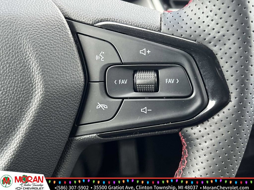 Certified 2024 Chevrolet Trax RS w/ Driver Confidence Package image 22