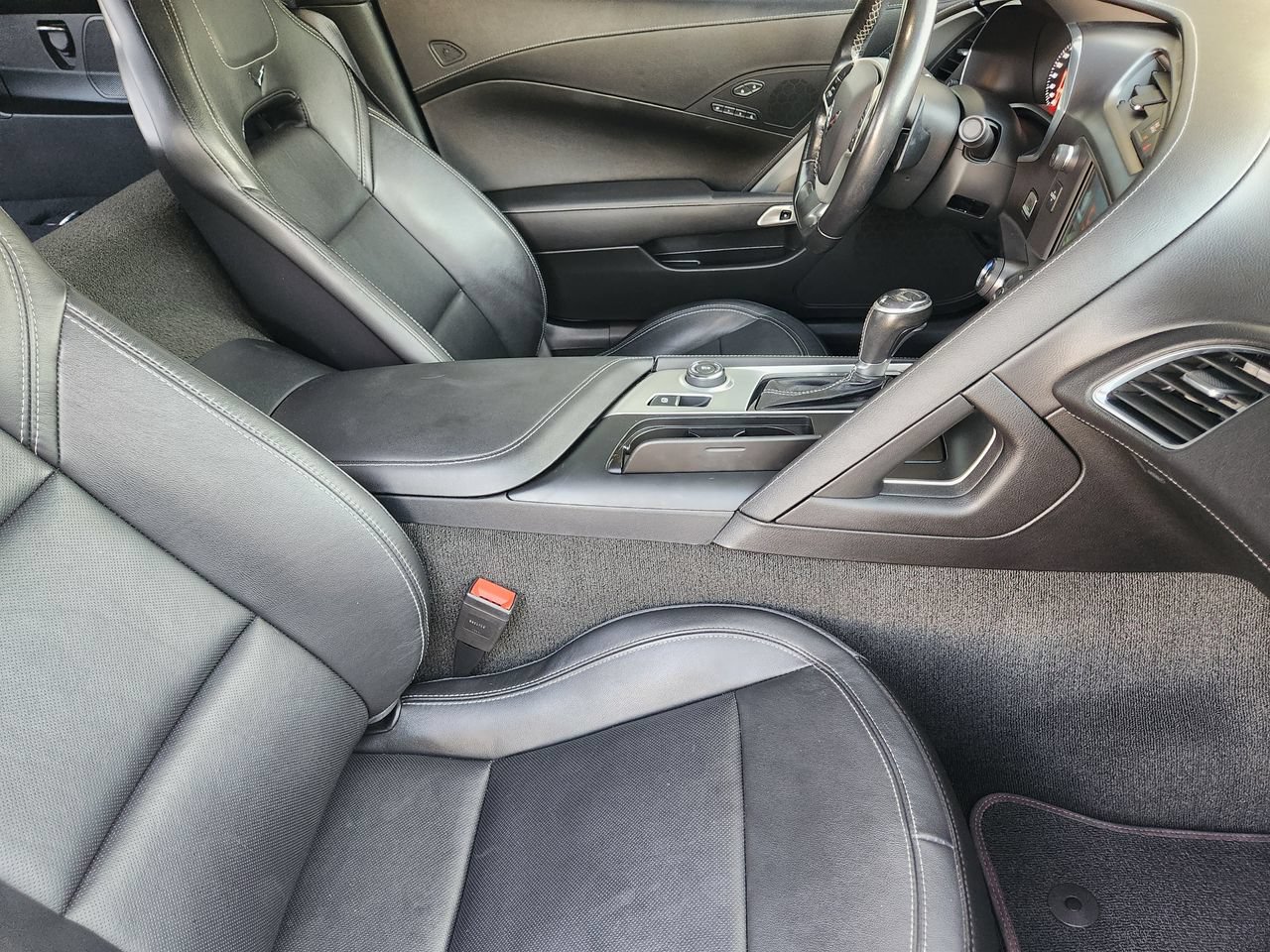 Used 2018 Chevrolet Corvette Grand Sport RWD image 14