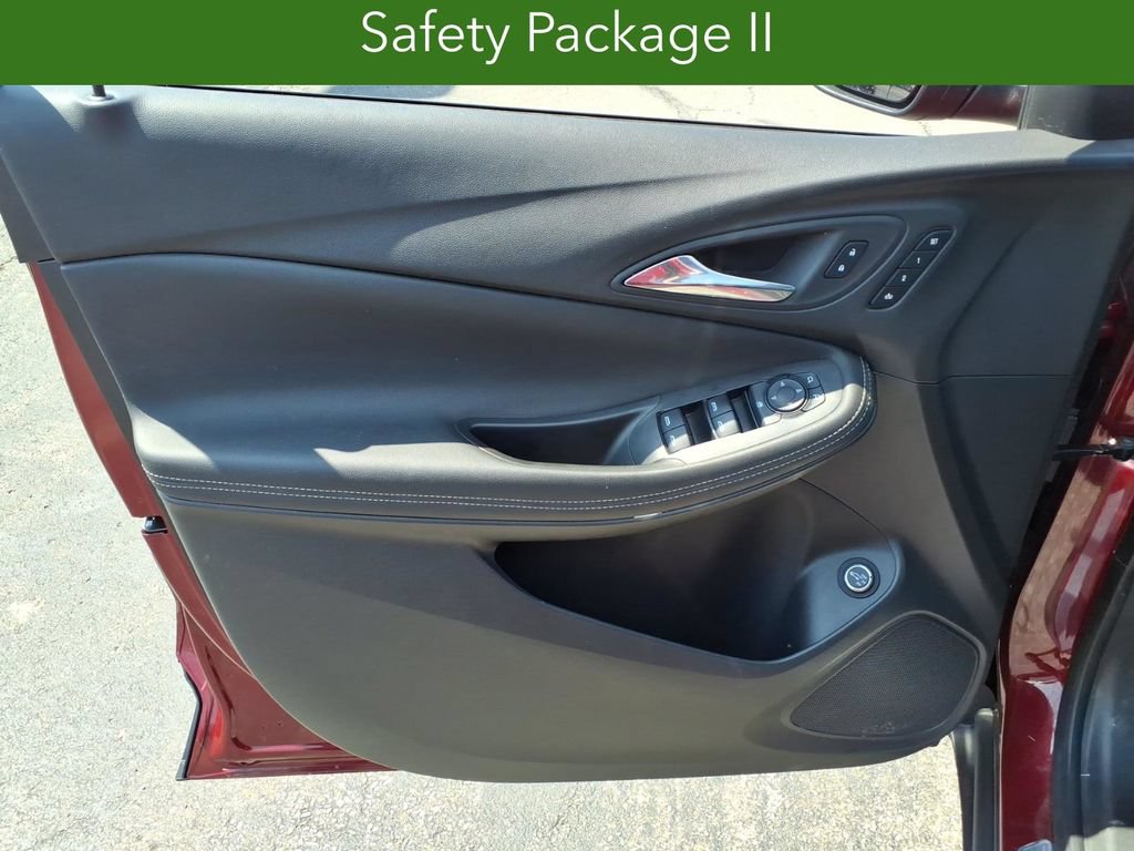 Certified 2023 Buick Encore GX Essence w/ Experience Buick Package FWD image 18