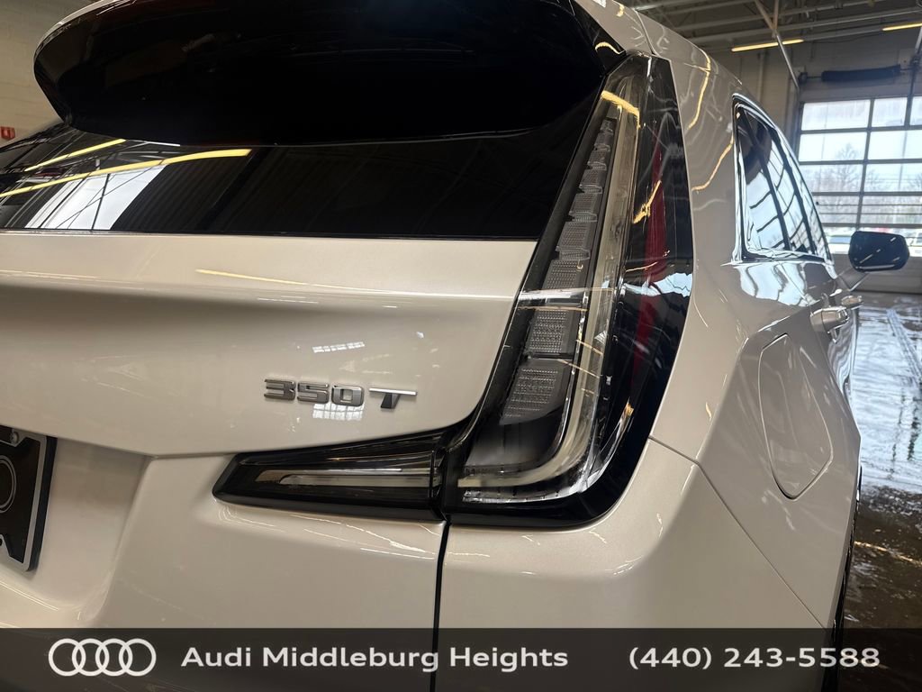 Used 2024 Cadillac XT4 Sport w/ Cold Weather Package image 9