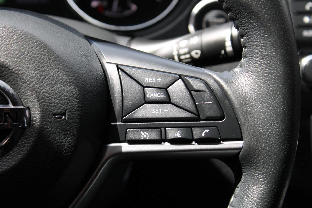 Used 2019 Nissan Rogue SV image 37