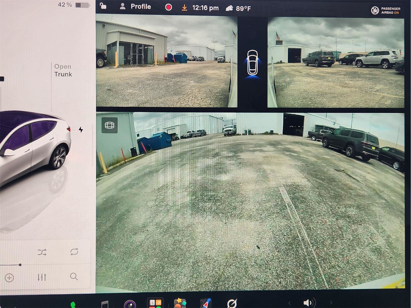 Used 2024 Tesla Model Y Long Range AWD/4WD image 19