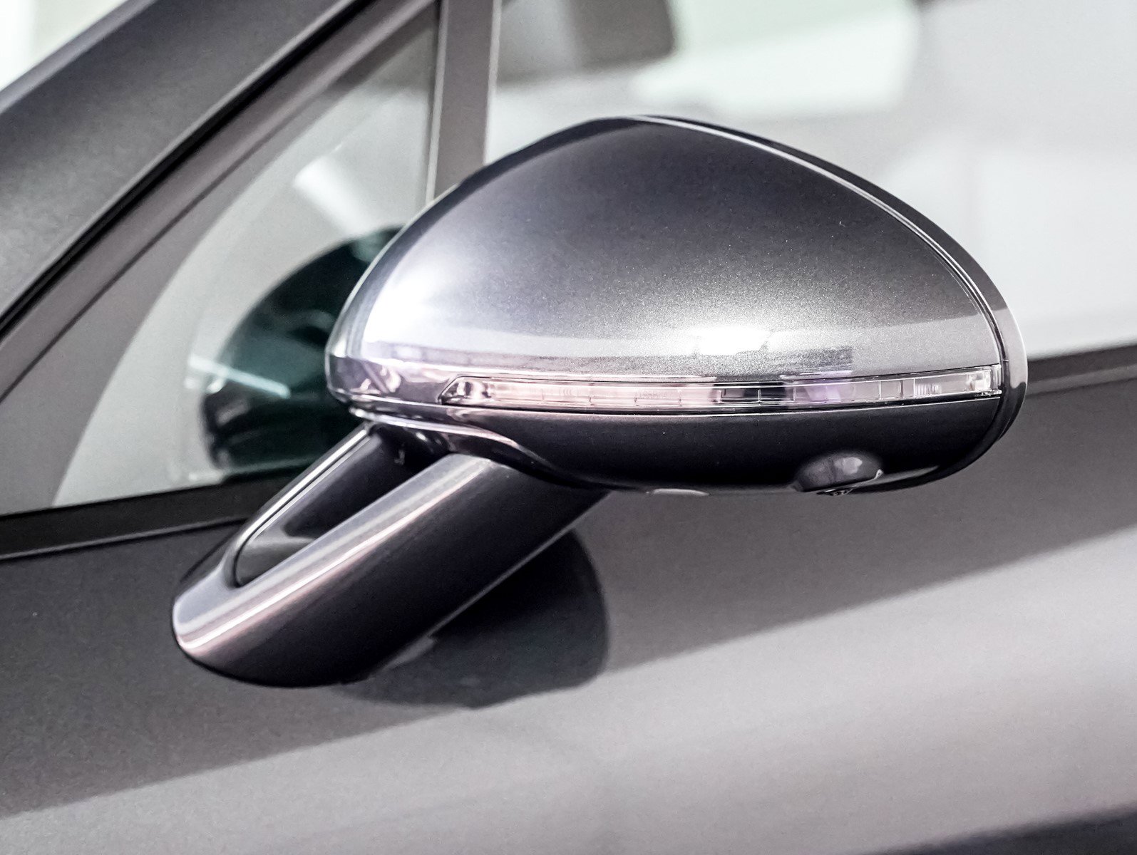 New 2026 Porsche Macan image 29