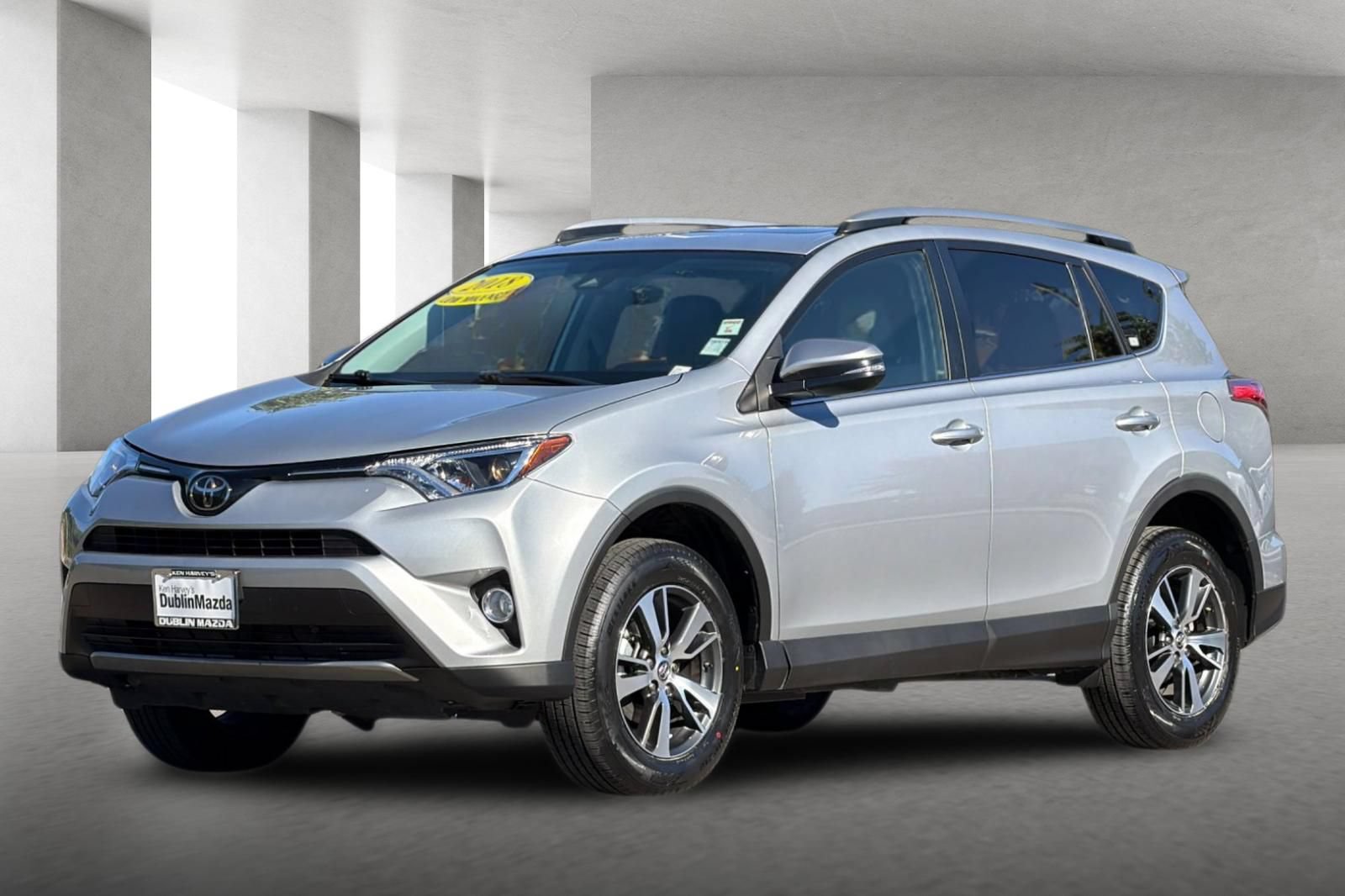 Used 2018 Toyota RAV4 XLE FWD image 8