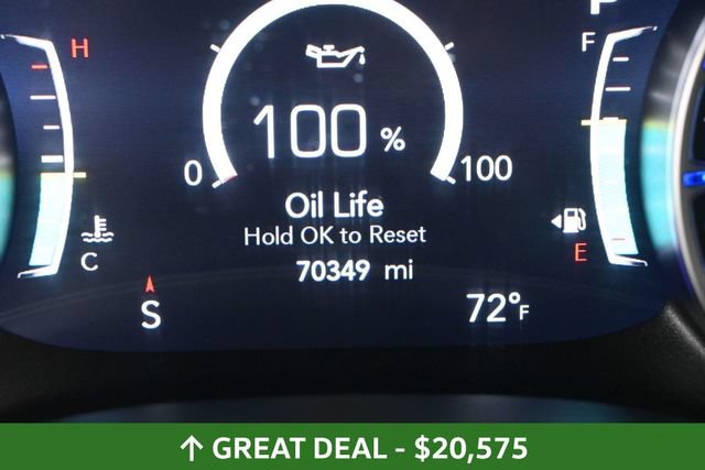 Used 2023 Chrysler Pacifica Touring-L FWD image 36