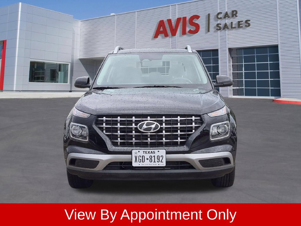 Used 2026 Hyundai Venue SEL FWD image 2
