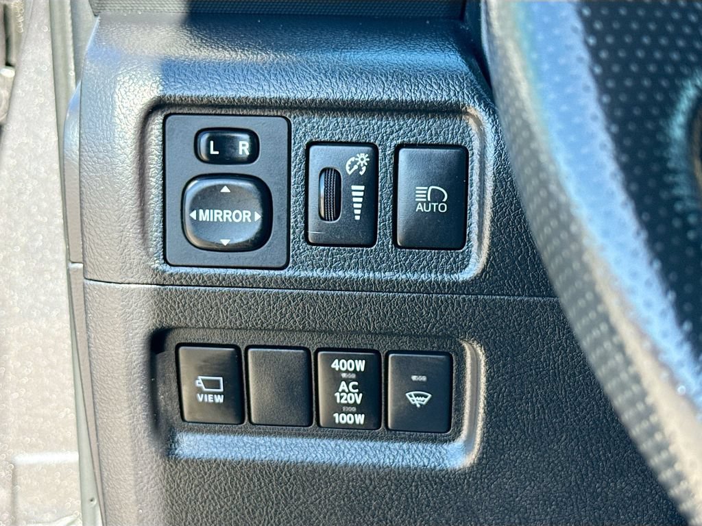 Used 2023 Toyota 4Runner Limited RWD image 10