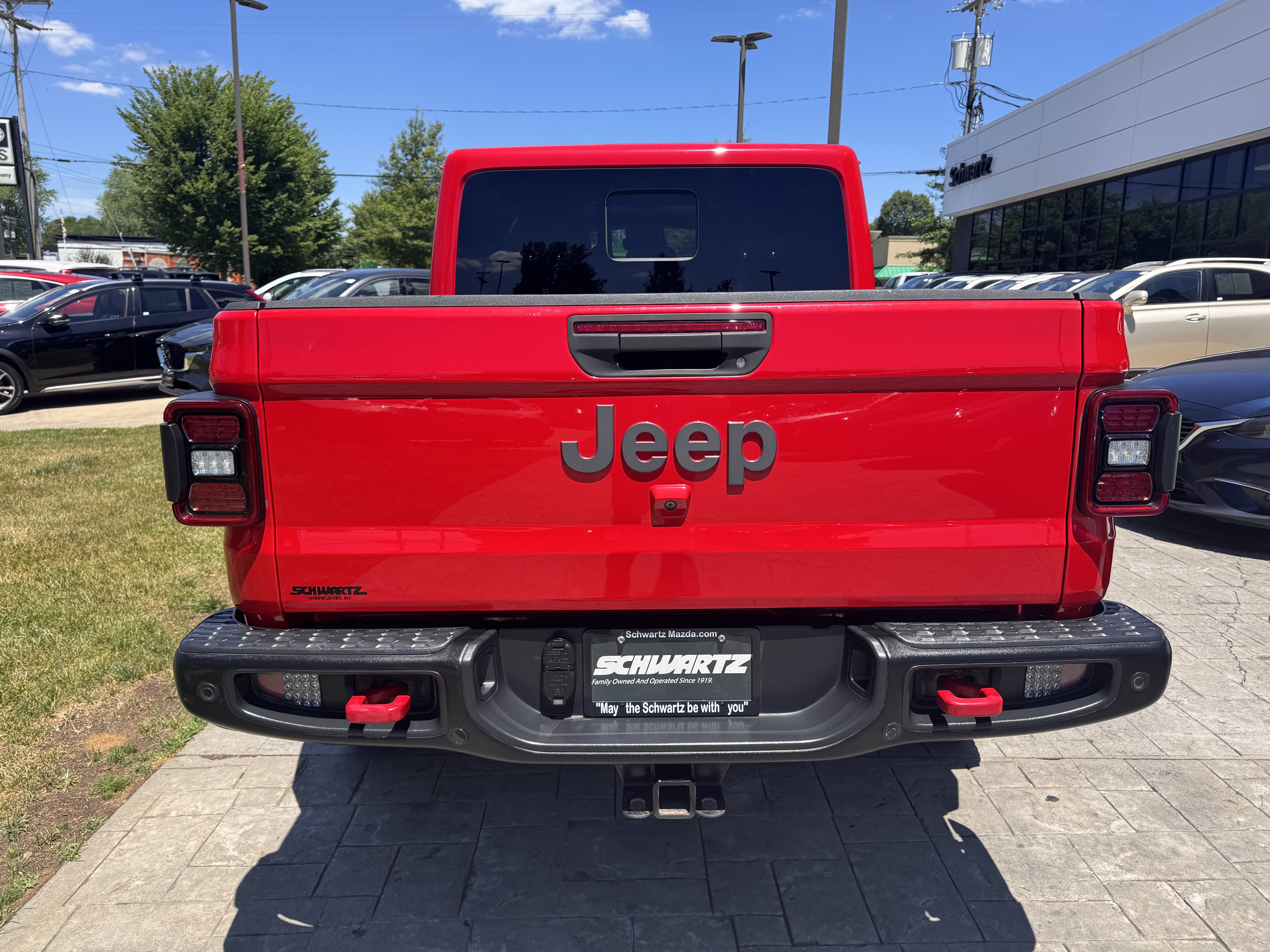 Used 2021 Jeep Gladiator Rubicon AWD/4WD image 8