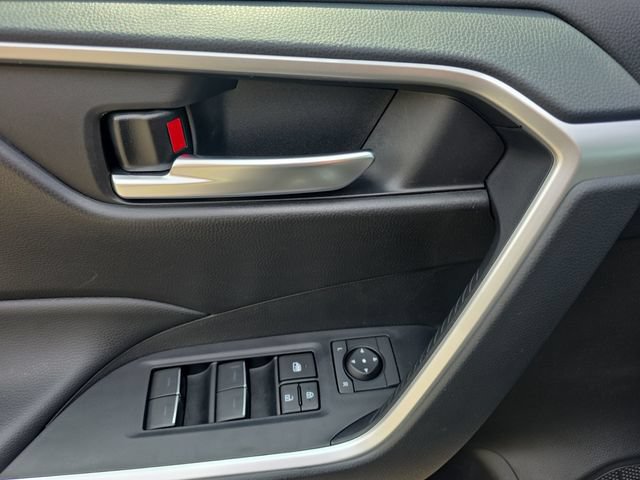 Used 2024 Toyota RAV4 XLE AWD/4WD image 10