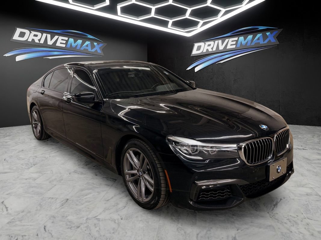 Used 2019 BMW 740i xDrive w/ M Sport Package AWD/4WD image 3