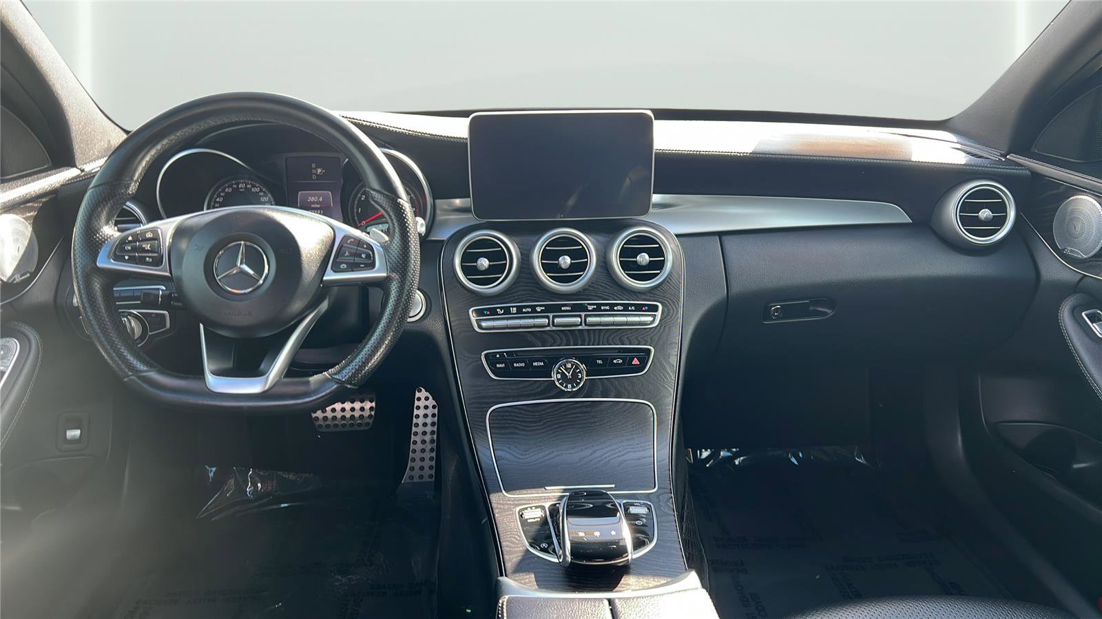 Used 2015 Mercedes-Benz C 300 Sport image 9