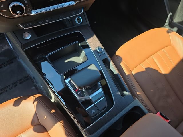 Used 2023 Audi Q5 2.0T Premium w/ Convenience Package image 28