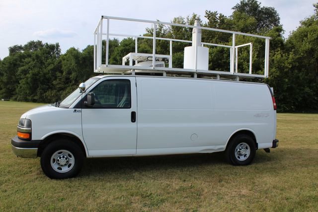 Used 2014 Chevrolet Express 3500 Extended image 3