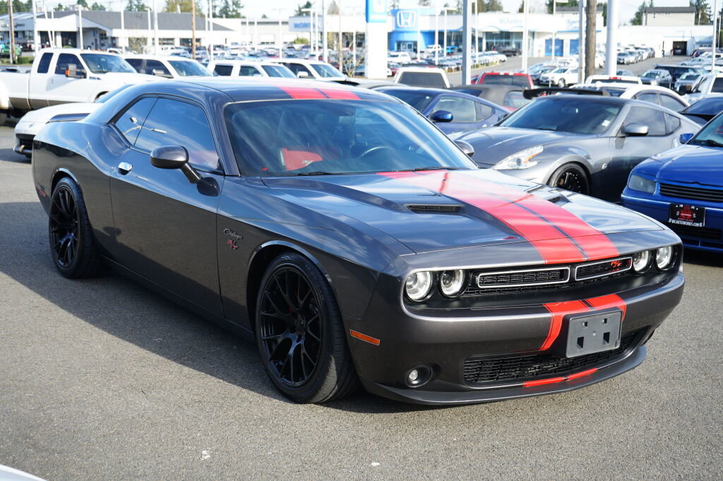 Used 2016 Dodge Challenger R/T Plus image 7