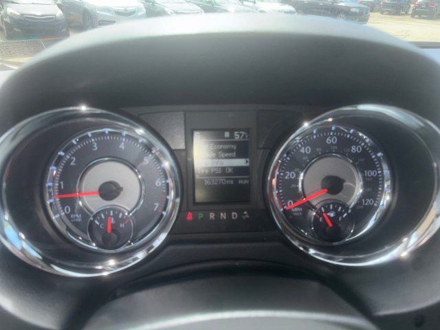 Used 2014 Chrysler Town & Country Touring-L w/ Driver Convenience Group FWD image 20