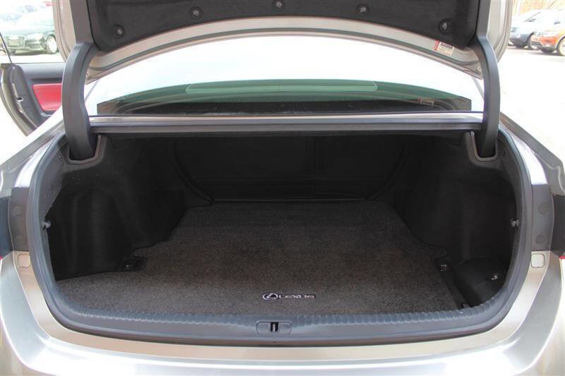 Used 2017 Lexus RC 300 AWD image 27