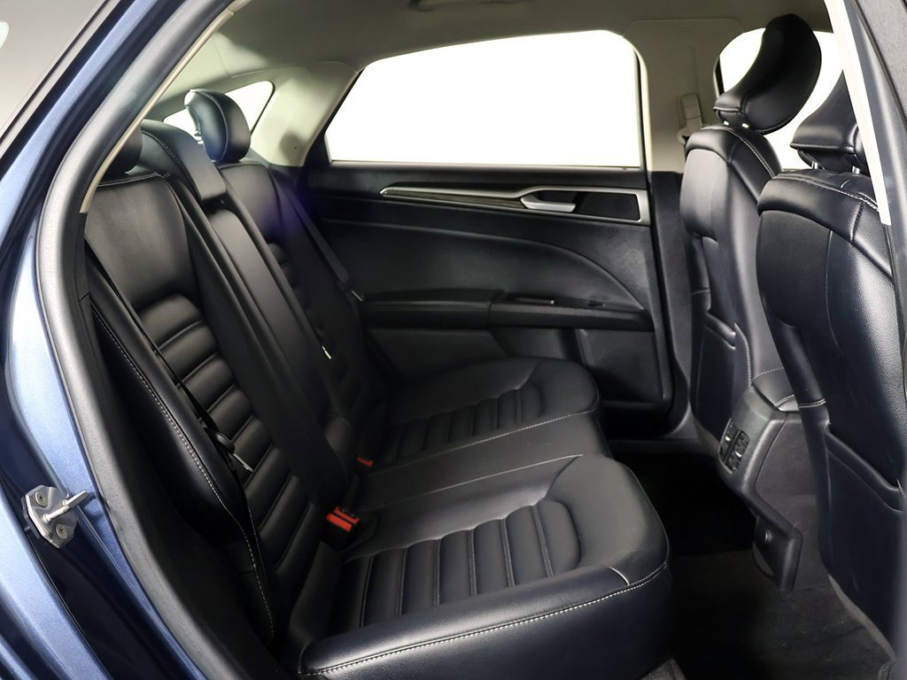 Used 2019 Ford Fusion SEL image 27