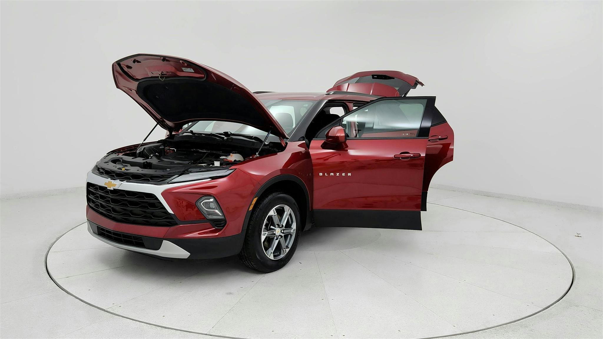 Used 2024 Chevrolet Blazer LT w/ Convenience Package FWD image 9