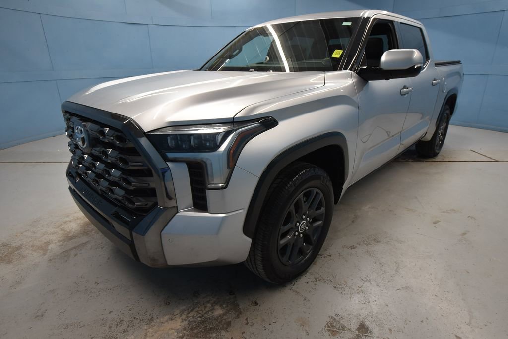 Used 2022 Toyota Tundra Platinum w/ Advanced Package AWD/4WD image 33