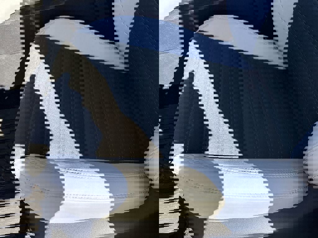 New 2025 Mitsubishi Outlander SE image 9