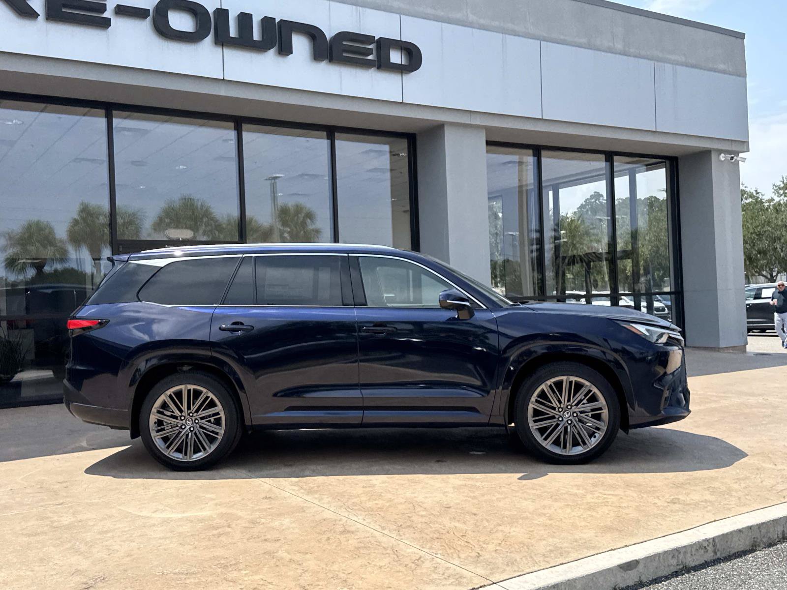 New 2026 Lexus TX 350 AWD image 2