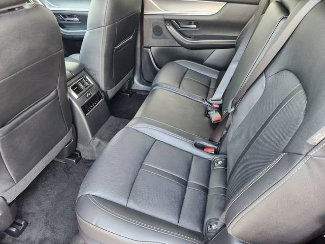 Used 2024 MAZDA CX-90 Plug-In Hybrid w/ Preferred AWD/4WD image 32