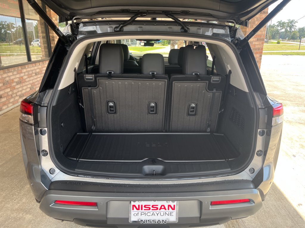 New 2026 Nissan Pathfinder SL FWD image 25