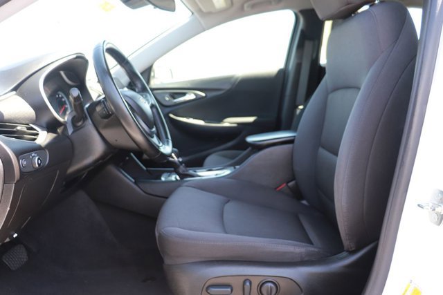 Used 2023 Chevrolet Malibu RS FWD image 12