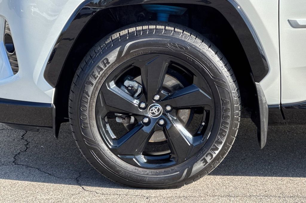 Used 2020 Toyota RAV4 XSE w/ XSE Grade Weather Package AWD/4WD image 33