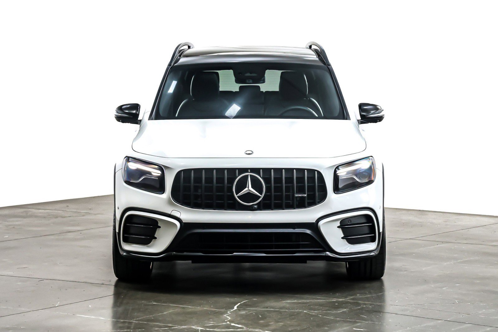 Used 2025 Mercedes-Benz GLB 35 AMG 4MATIC image 4