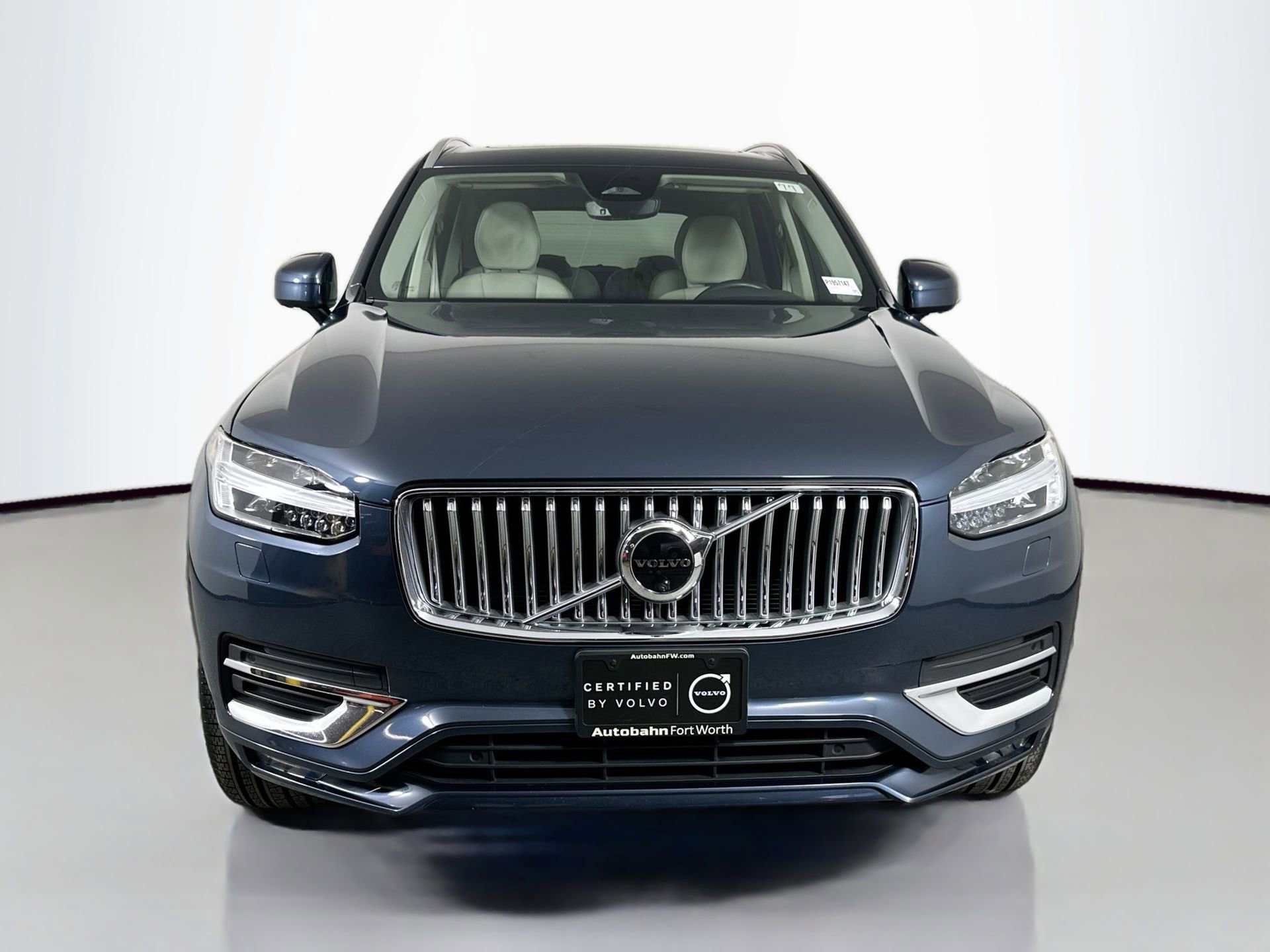 Certified 2023 Volvo XC90 B6 Plus w/ Protection Package image 2