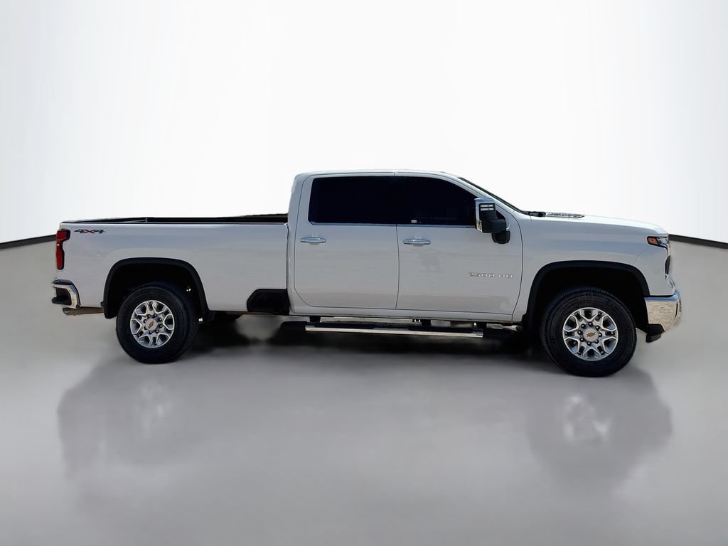 Used 2024 Chevrolet Silverado 2500 LTZ w/ LTZ Premium Package AWD/4WD image 8
