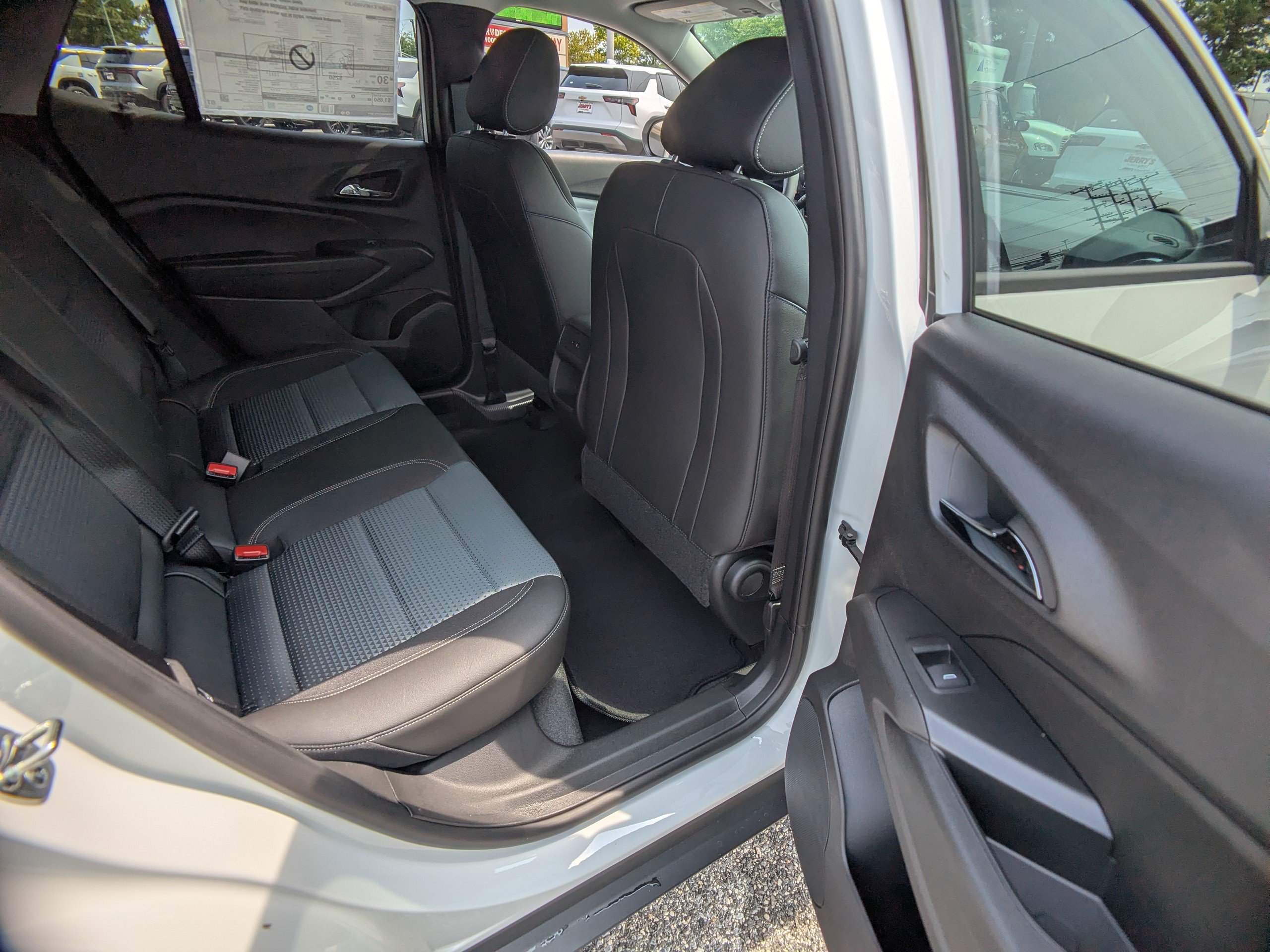 New 2026 Chevrolet Trax LT FWD image 11
