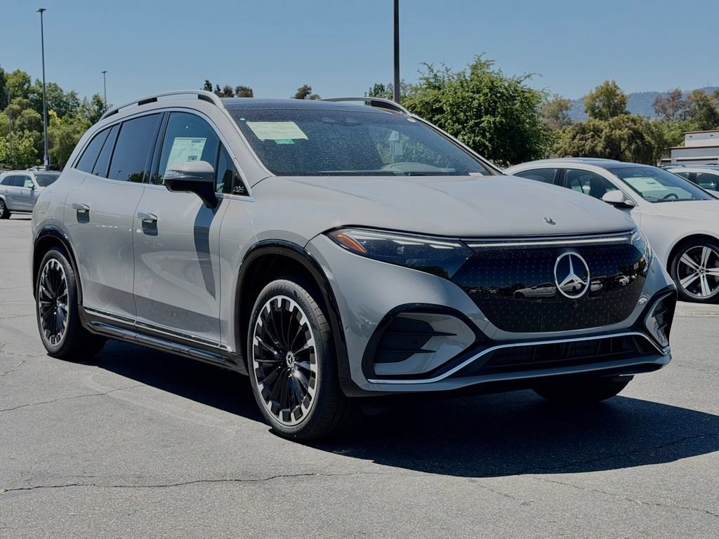 New 2026 Mercedes-Benz EQS 400 4MATIC SUV image 6