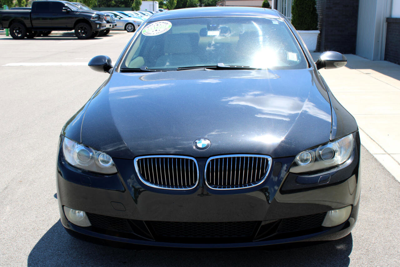 Used 2007 BMW 328i Coupe image 2