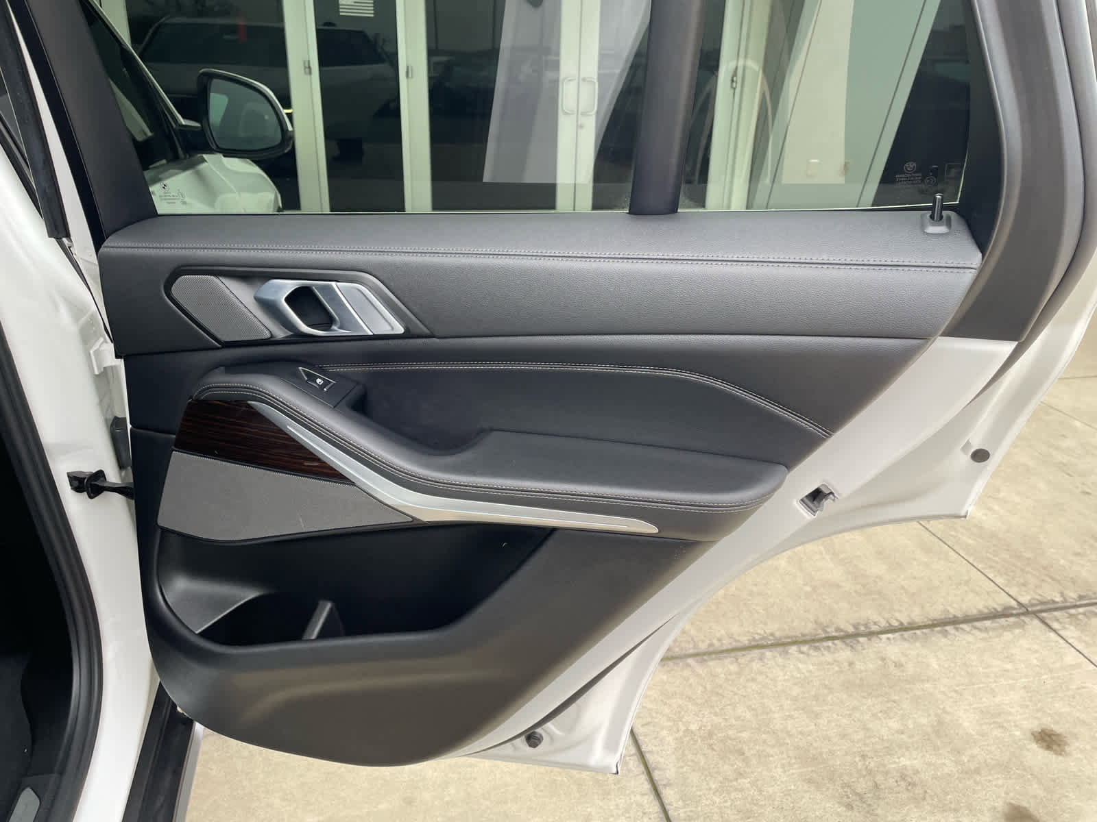 Used 2020 BMW X5 sDrive40i w/ Luxury Seating Package image 19