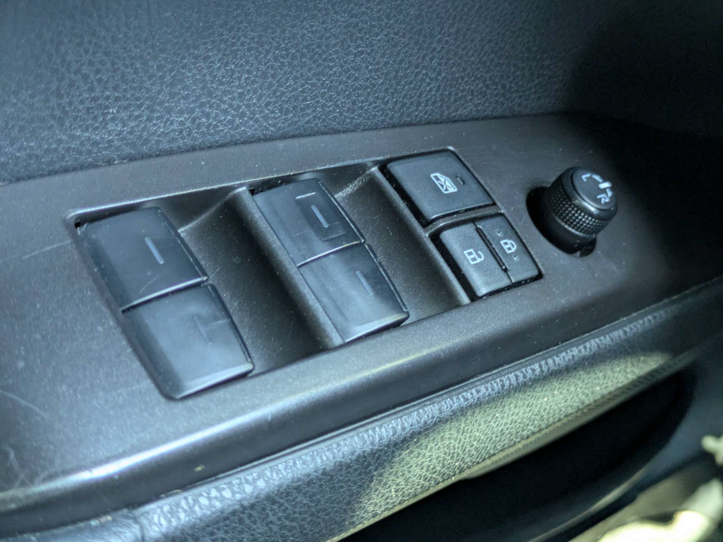 Used 2024 Toyota Camry SE FWD image 13