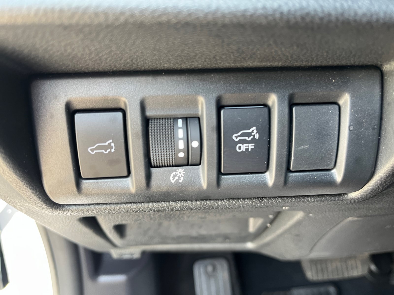 Certified 2024 Subaru Outback Premium AWD/4WD image 12