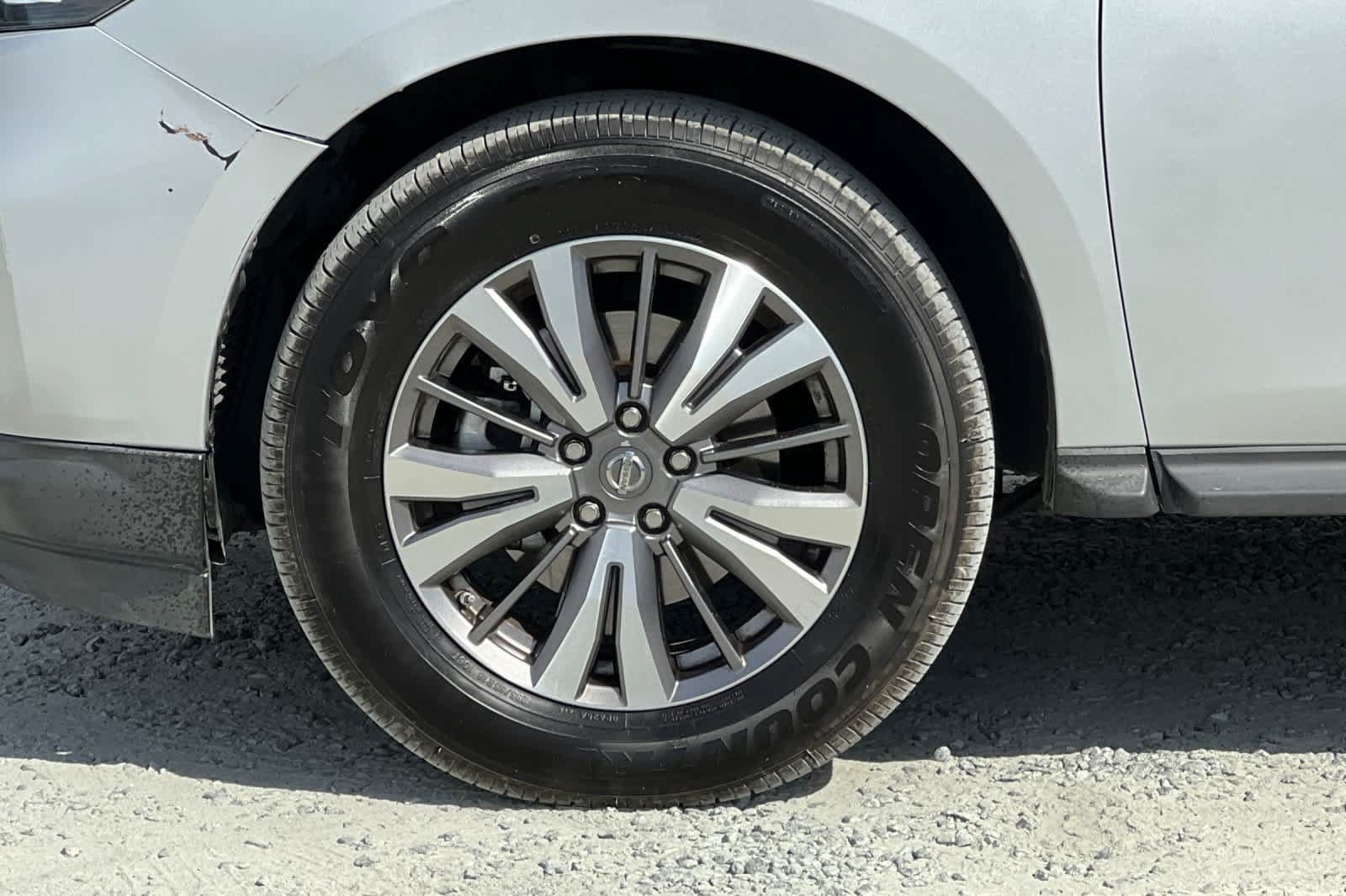 Used 2018 Nissan Pathfinder SL FWD image 38