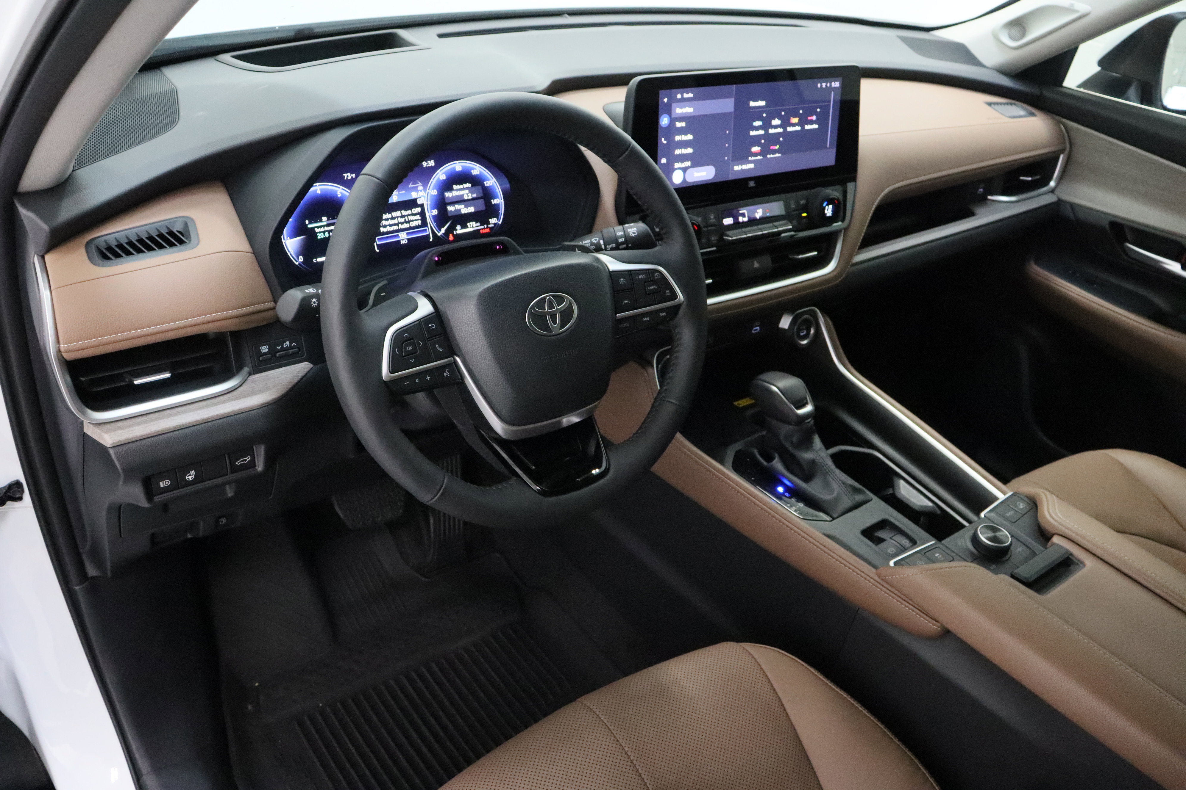 Certified 2026 Toyota Grand Highlander Platinum image 13