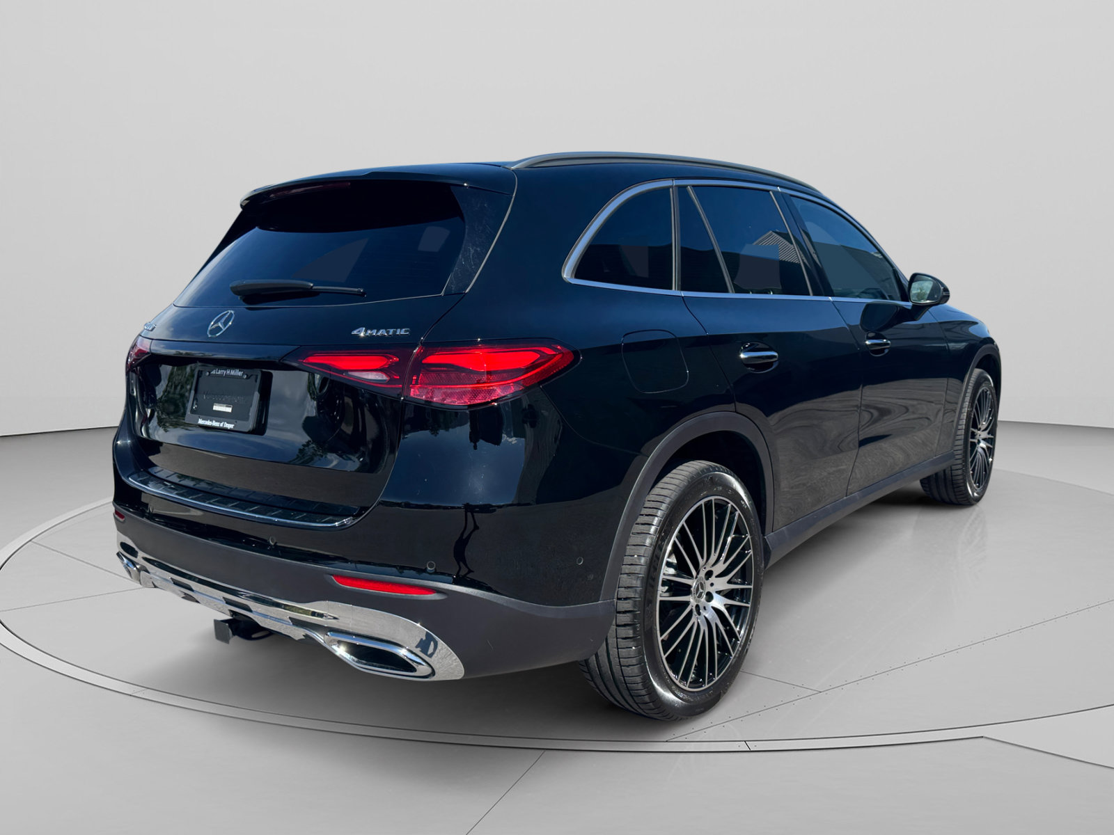 Certified 2026 Mercedes-Benz GLC 300 4MATIC image 5