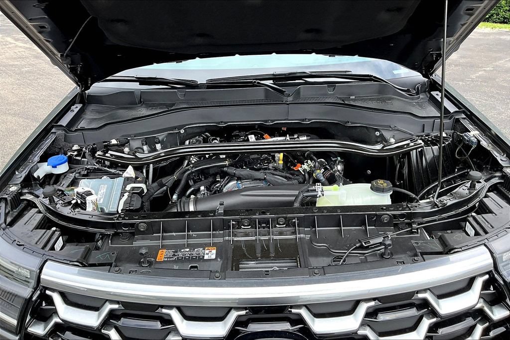 New 2026 Ford Explorer Platinum w/ LUX Leather Package AWD/4WD image 12