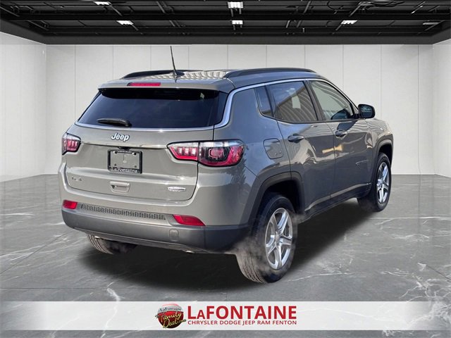 Certified 2024 Jeep Compass Latitude image 5