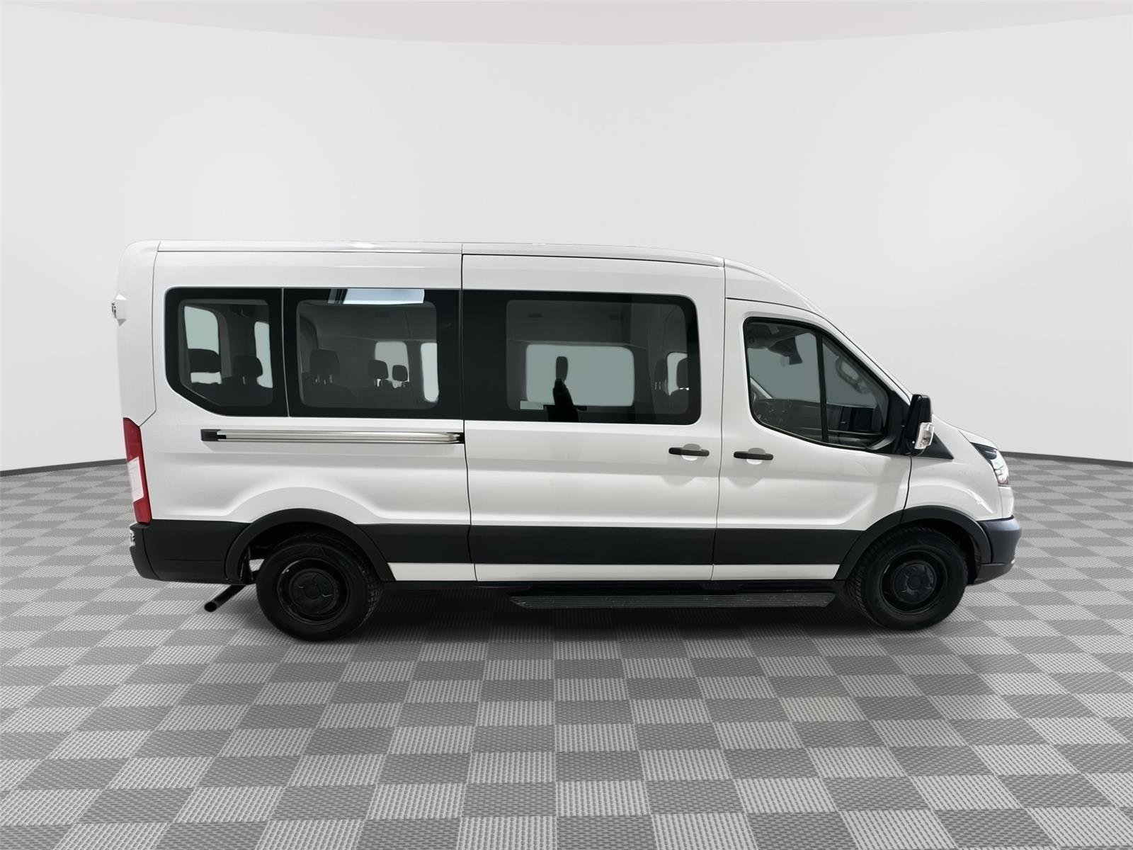 Used 2021 Ford Transit 350 XL image 6